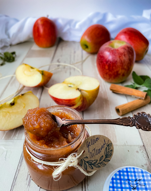 Surprising Side Effects of Eating Applesauce